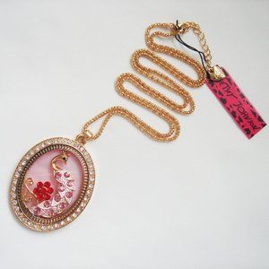 BETSEY JOHNSON  PINK PEACOCK MEDALLION NECKLACE